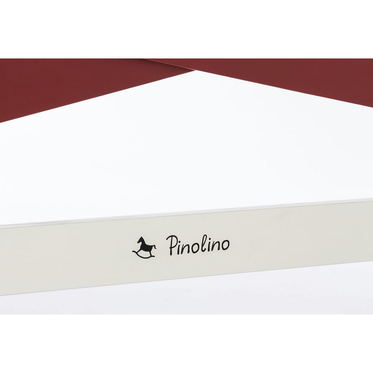 Hürden-Set 'Jumper', 3-teilige, höhenverstellbare Holz-Hürden der Marke ,- Pinolino für motorische Übungen und spielerisches Training.