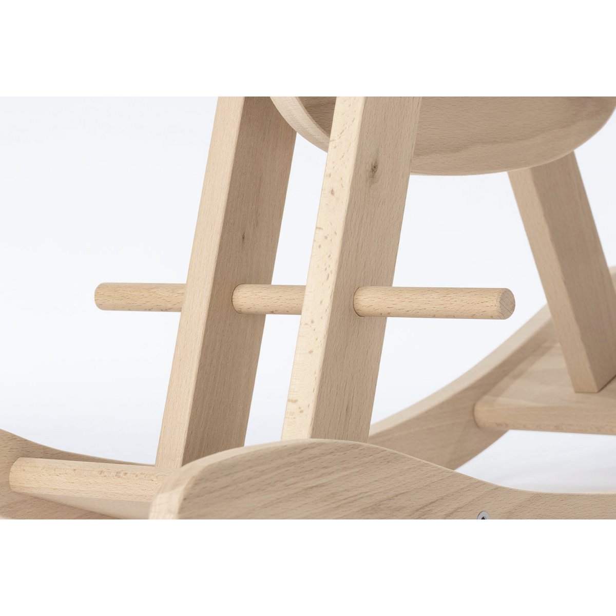 Kindersicher mit runden Kanten. Schaukelpferd 'Pinolino' aus Holz mit Sicherheitsring, naturfarben, ideal für kleine Kinder ab 1 Jahr.