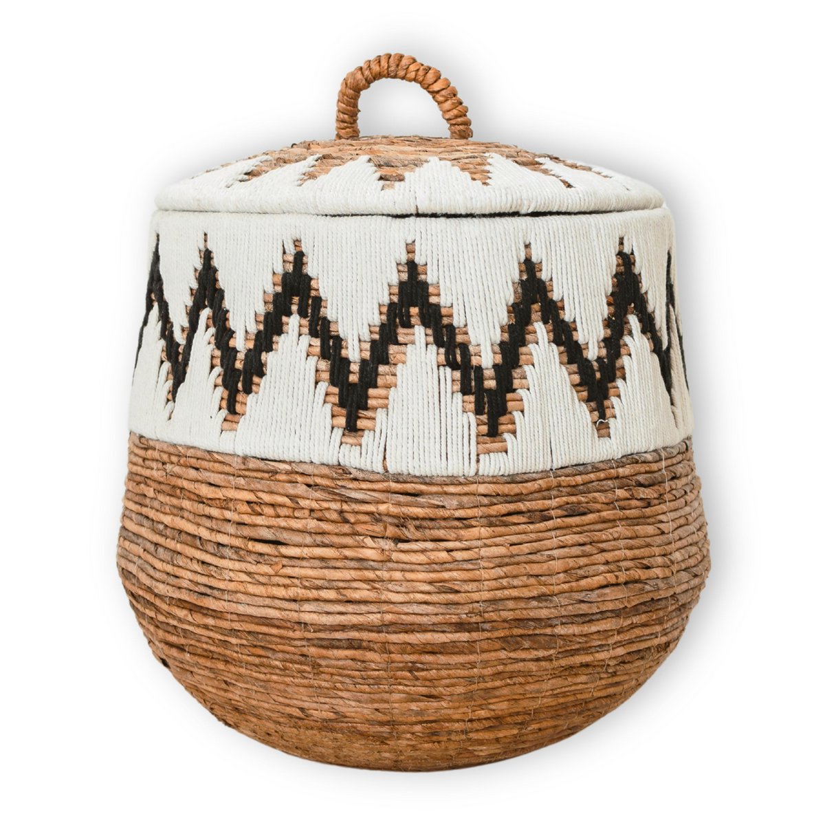 Großer runder Wäschekorb mit Deckel im Boho-Stil, handgeflochten mit dekorativem Baumwollmuster – Modell PAL, ideal zur stilvollen Aufbewahrung im Kinderzimmer.